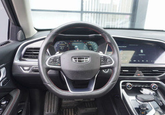 Подержанный автомобиль Geely Tugella 2022 года (13 фото)