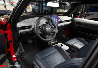 Новый MINI Hatch 2025 (4 фото)