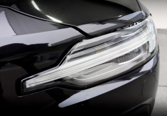 Подержанный автомобиль Volvo V60 2020 года (18 фото)