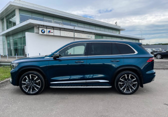Подержанный автомобиль Geely Monjaro 2023 года (8 фото)