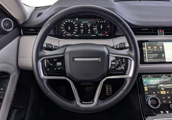 Подержанный автомобиль Land Rover Range Rover Evoque 2021 года (21 фото)