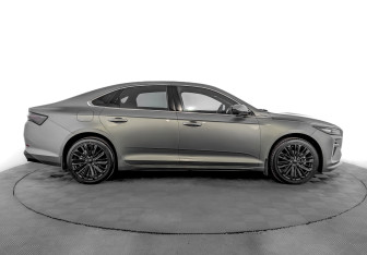 Подержанный автомобиль Geely Preface 2024 года (4 фото)