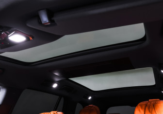 Подержанный автомобиль LiXiang L9 2023 года (30 фото)