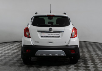 Подержанный автомобиль Opel Mokka 2014 года (6 фото)