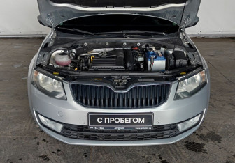 Подержанный автомобиль Skoda Octavia Liftback 2017 года (9 фото)