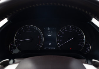 Подержанный автомобиль Lexus RX 2020 года (10 фото)