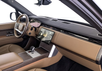 Подержанный автомобиль Land Rover Range Rover 2023 года (13 фото)