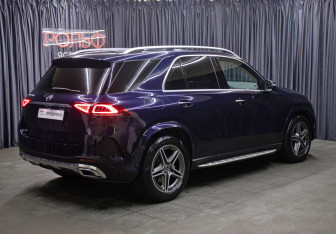 Подержанный автомобиль Mercedes-Benz GLE 2021 года (5 фото)