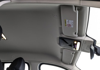 Подержанный автомобиль BMW X4 2021 года (23 фото)