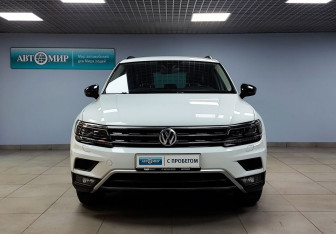 Подержанный автомобиль Volkswagen Tiguan 2019 года (2 фото)