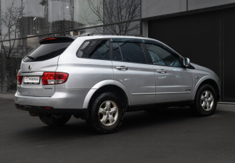 Подержанный автомобиль SsangYong Kyron 2010 года (5 фото)