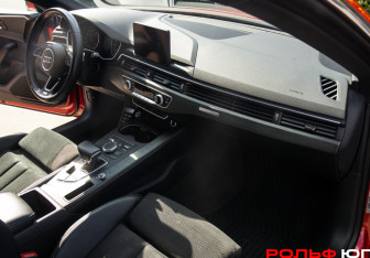 Подержанный автомобиль Audi A5 Liftback 2019 года (7 фото)