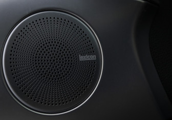 Подержанный автомобиль Genesis G70 2021 года (20 фото)