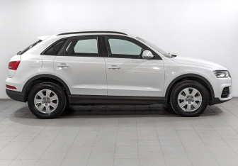Подержанный автомобиль Audi Q3 2015 года (4 фото)