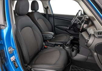 Подержанный автомобиль MINI Hatch 2018 года (24 фото)