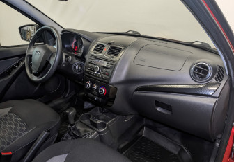 Подержанный автомобиль LADA (ВАЗ) Granta Wagon 2019 года (11 фото)