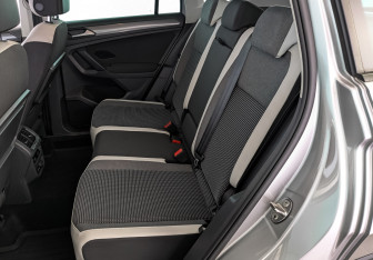 Подержанный автомобиль Volkswagen Tiguan 2019 года (18 фото)