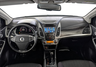 Подержанный автомобиль SsangYong Actyon 2013 года (14 фото)