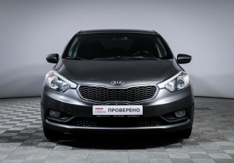 Подержанный автомобиль Kia Cerato Sedan 2015 года (2 фото)