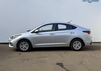 Подержанный автомобиль Hyundai Solaris Sedan 2017 года (8 фото)