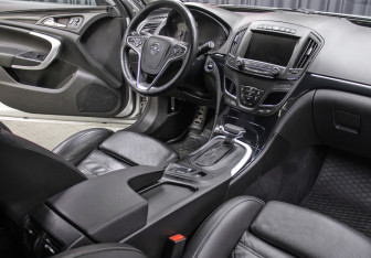 Подержанный автомобиль Opel Insignia Wagon 2014 года (11 фото)