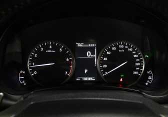 Подержанный автомобиль Lexus NX 2020 года (13 фото)