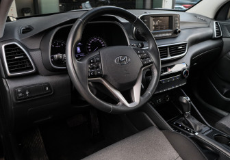 Подержанный автомобиль Hyundai Tucson 2020 года (8 фото)