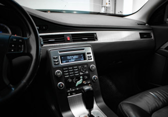 Подержанный автомобиль Volvo XC70 2008 года (19 фото)