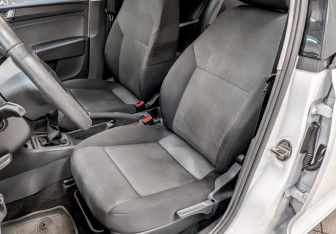 Подержанный автомобиль Skoda Rapid Liftback 2019 года (21 фото)