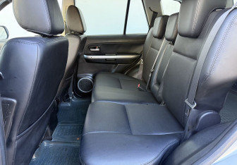 Подержанный автомобиль Suzuki Grand Vitara 2010 года (11 фото)