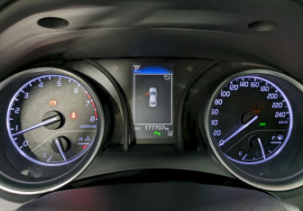 Подержанный автомобиль Toyota Camry Sedan 2019 года (26 фото)