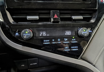 Подержанный автомобиль Toyota Camry Sedan 2021 года (21 фото)