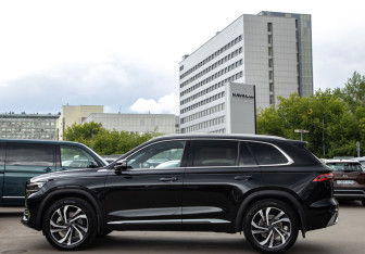 Подержанный автомобиль Geely Monjaro 2024 года (6 фото)