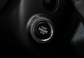 Подержанный автомобиль Skoda Octavia Liftback 2022 года (15 фото)