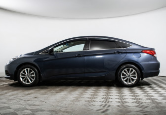 Подержанный автомобиль Hyundai i40 Sedan 2016 года (8 фото)