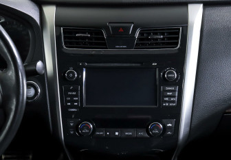 Подержанный автомобиль Nissan Teana 2014 года (12 фото)