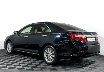 Подержанный автомобиль Toyota Camry Sedan 2012 года (7 фото)