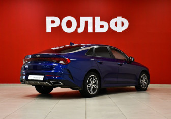 Подержанный автомобиль Kia K5 2020 года (5 фото)