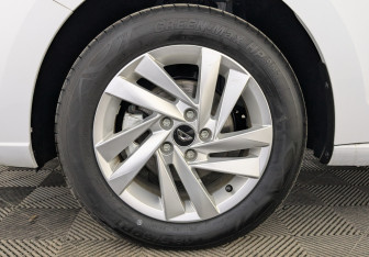 Новый Jetta VA3 2023 (7 фото)