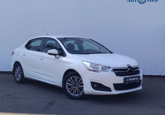 Подержанный автомобиль Citroen C4 Sedan 2014 года (3 фото)