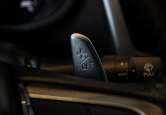 Подержанный автомобиль Mitsubishi L200 2023 года (22 фото)