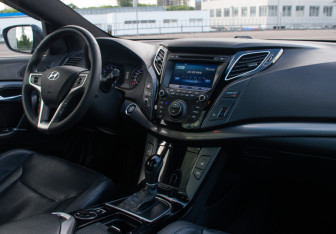 Подержанный автомобиль Hyundai i40 Wagon 2014 года (11 фото)