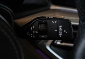 Подержанный автомобиль BMW X7 2020 года (26 фото)