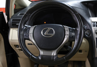 Подержанный автомобиль Lexus RX 2012 года (17 фото)