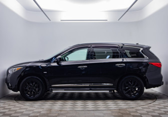 Подержанный автомобиль Infiniti JX 2013 года (8 фото)