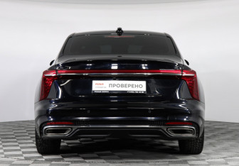 Подержанный автомобиль Hongqi H5 2024 года (6 фото)