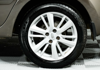 Подержанный автомобиль LADA (ВАЗ) Granta Wagon 2022 года (8 фото)