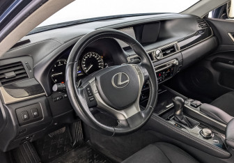 Подержанный автомобиль Lexus GS 2013 года (14 фото)