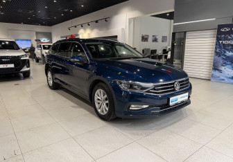 Подержанный автомобиль Volkswagen Passat Wagon 2019 года (3 фото)