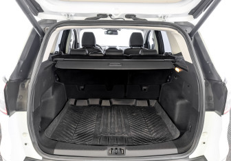 Подержанный автомобиль Ford Kuga 2019 года (10 фото)